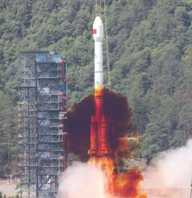 我國成(chéng)功發射(shè)第五十(shí)六顆北(běi)鬥導航(háng)衛星